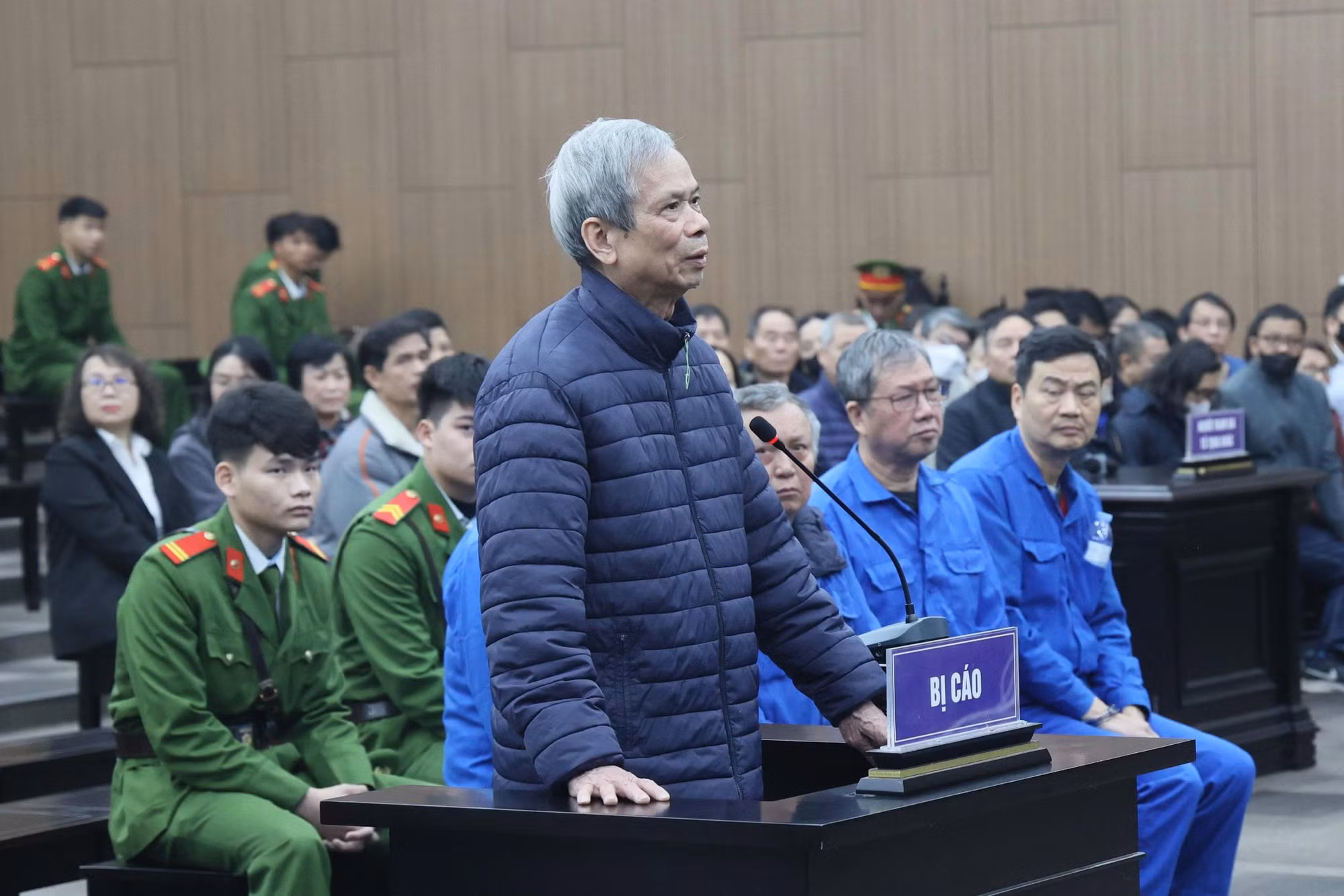Dàn cựu lãnh đạo Tổng Công ty Xi măng Việt Nam kháng cáo -0