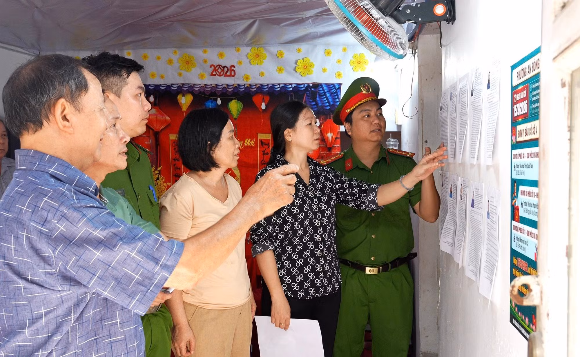 Tổng lực triển khai các phương án bảo đảm ANTT trước thềm ngày hội toàn dân -2