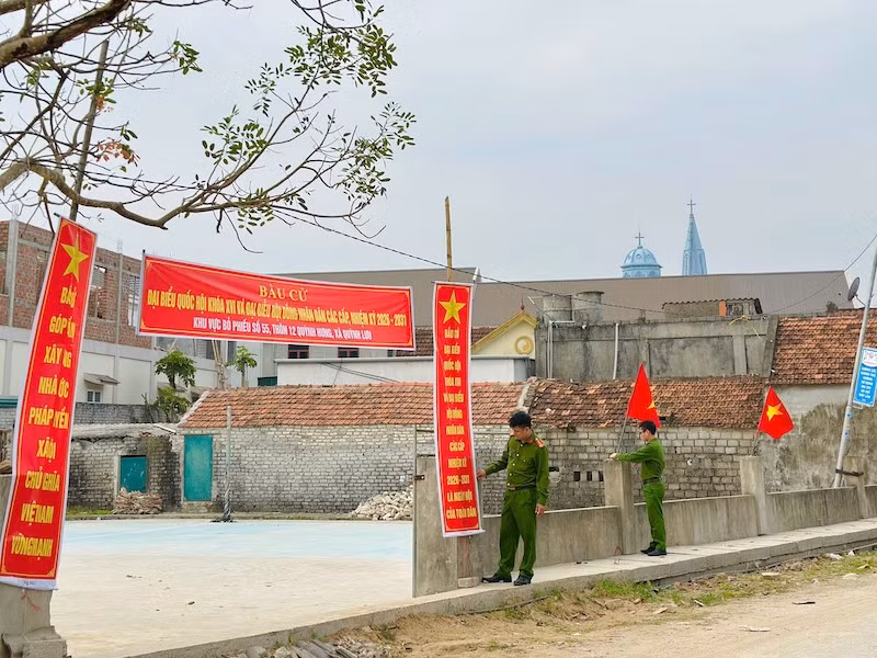 Xây dựng “thế trận lòng dân” vững chắc, góp phần bảo vệ thành công cuộc bầu cử -1