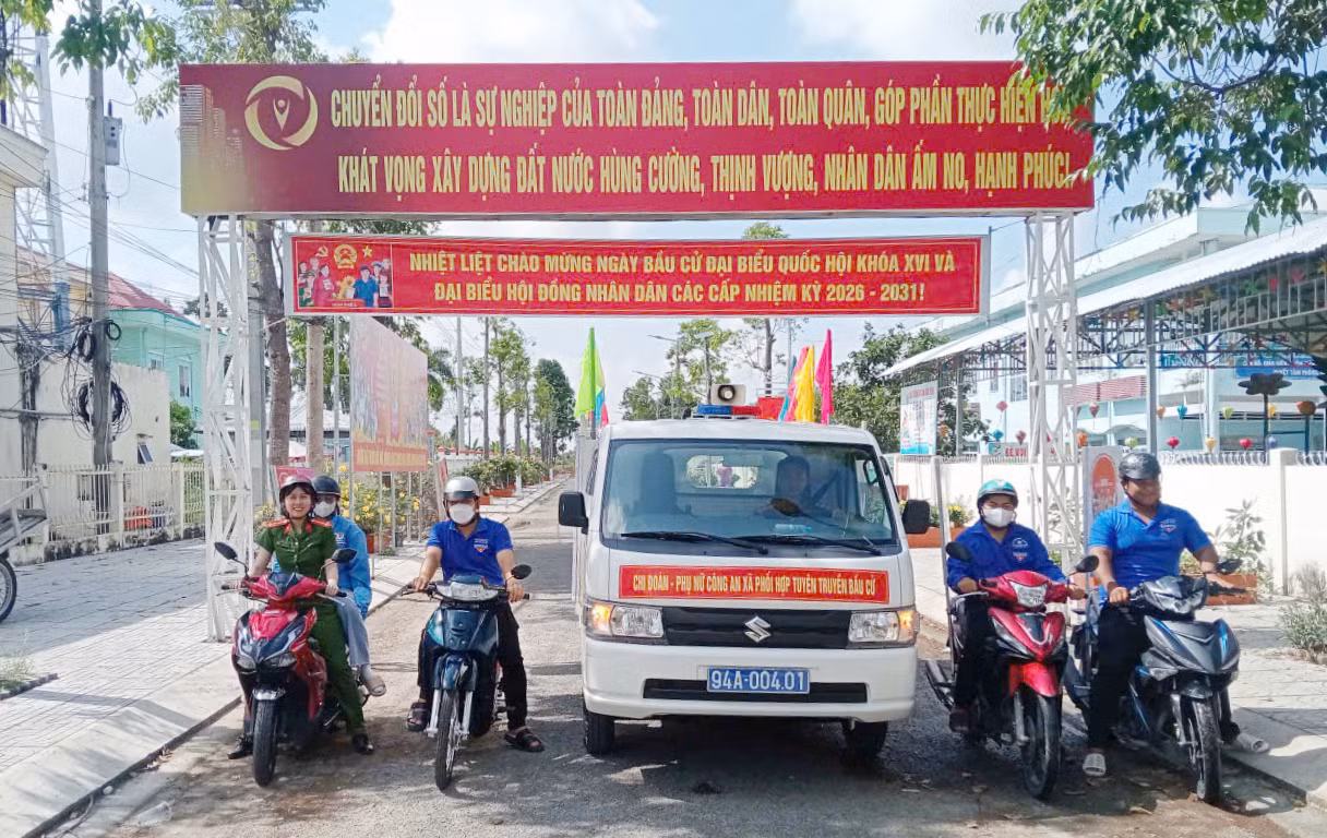 Công an Cà Mau bảo đảm TTATXH để ngày hội toàn dân thành công tốt đẹp -0