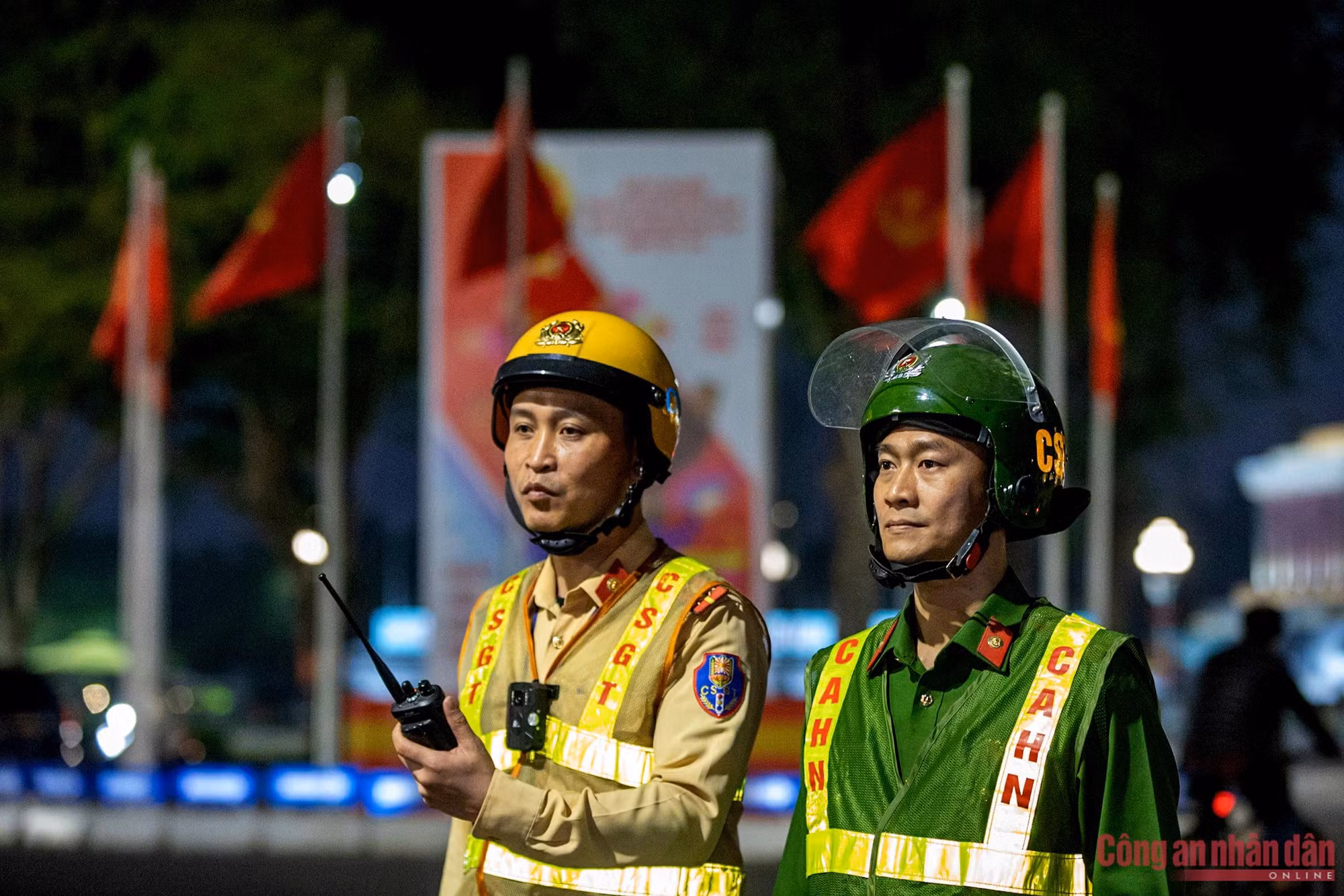 Công an Hà Nội tuần tra đêm, siết chặt an ninh sẵn sàng ngày bầu cử -2