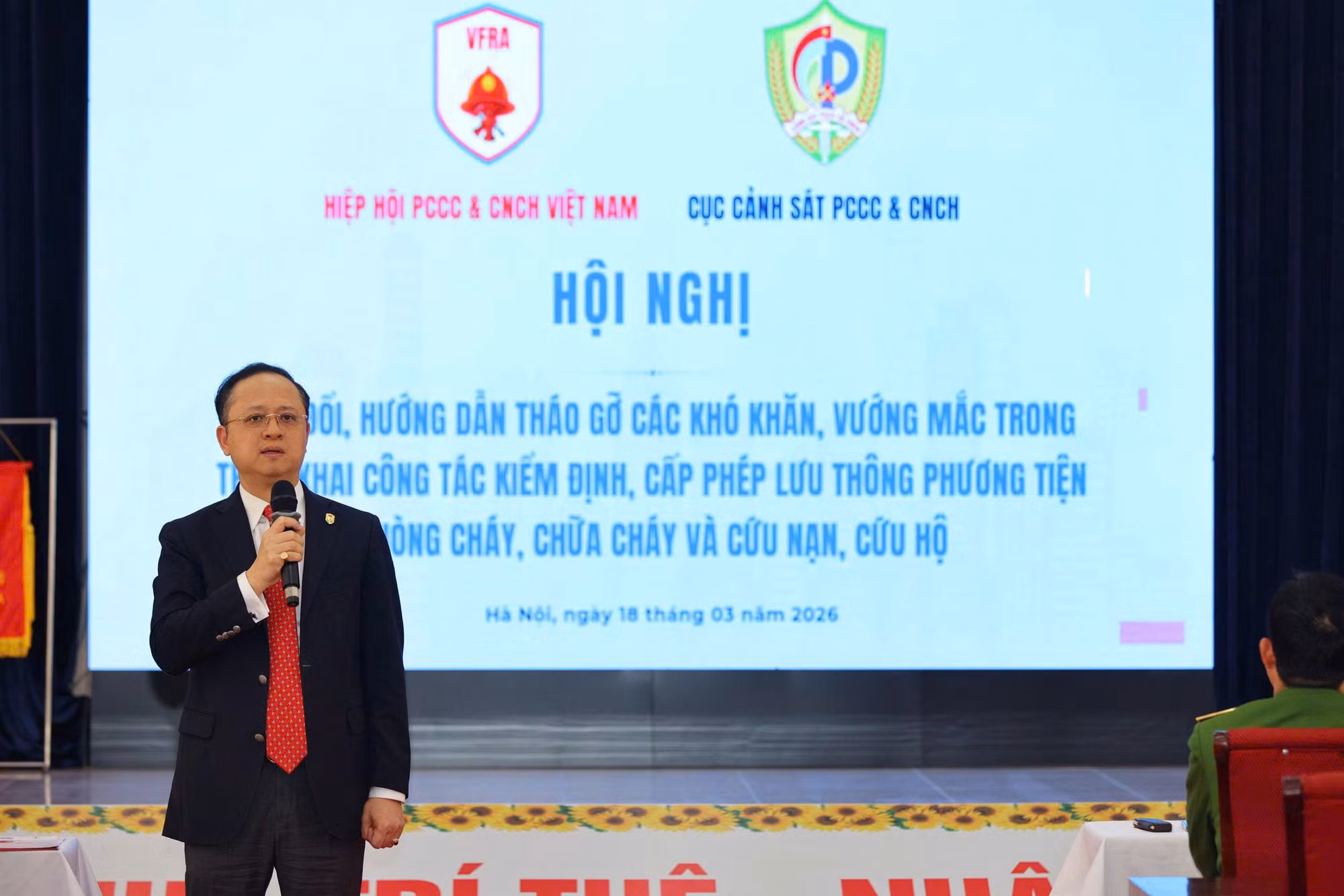 Tháo gỡ vướng mắc trong công tác kiểm định, cấp phép lưu thông phương tiện PCCC và CNCH -0