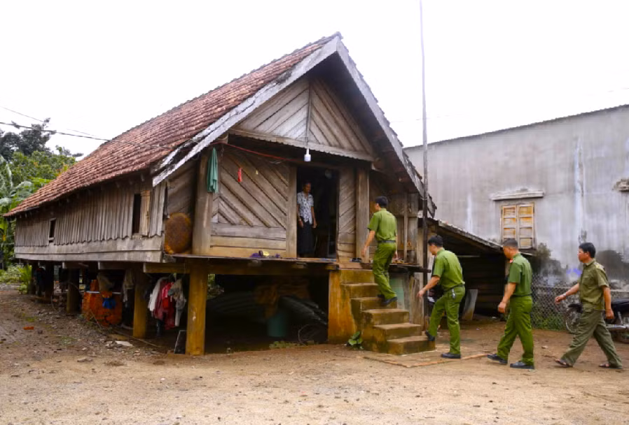 Công an xã biên giới Đắk Lắk: Siết chặt an ninh biên giới, đảm bảo tuyệt đối an toàn cho ngày hội bầu cử -0