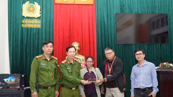 Đối tượng cướp giật điện thoại của du khách nước ngoài sa lưới