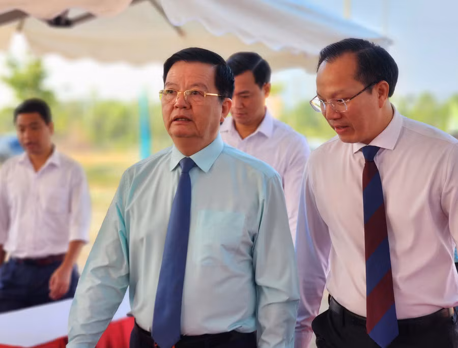Thu hẹp khoảng cách vùng miền, xây dựng 