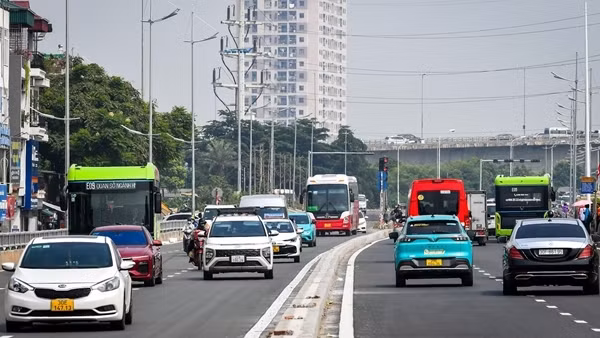 Hà Nội: Sẽ rào chắn đường Âu Cơ - Nghi Tàm phục vụ thi công cầu Tứ Liên