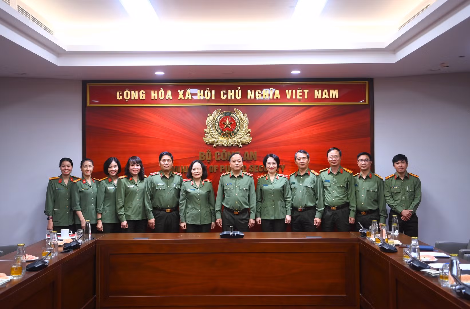 Xây dựng Bệnh viện 30-4 ngày càng phát triển, lớn mạnh -0
