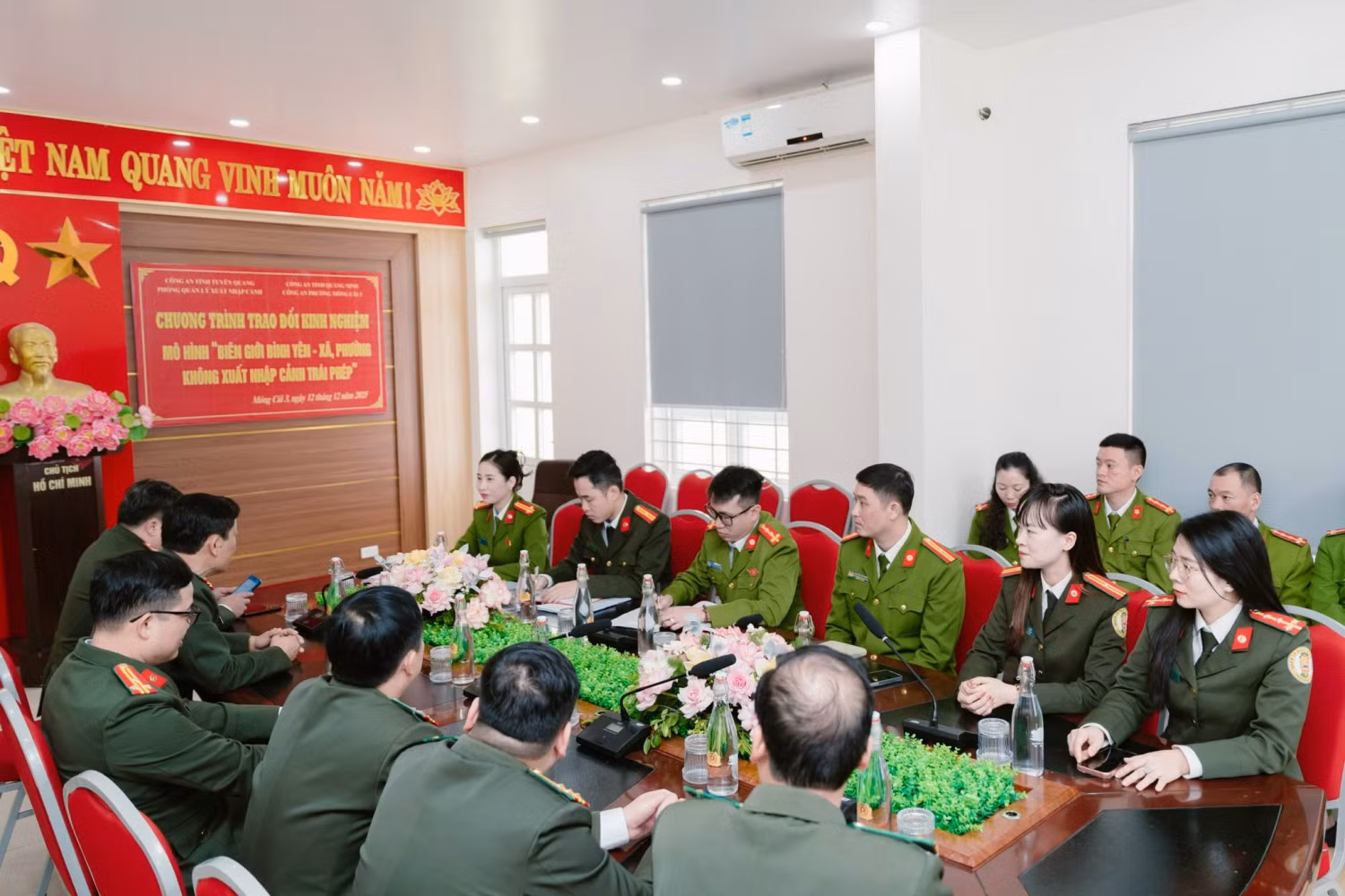 Hiệu quả từ mô hình “Biên giới bình yên- xã, phường không xuất nhập cảnh trái phép” -0