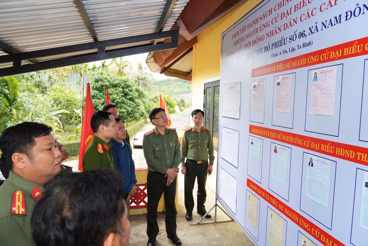 Phát huy vai trò già làng, trưởng bản trước “Ngày hội non sông” -0