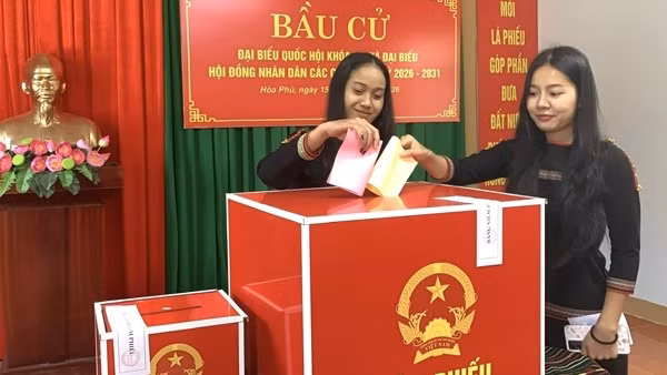 Đồng bào các dân tộc ở Tây Nguyên hân hoan đi bầu cử
