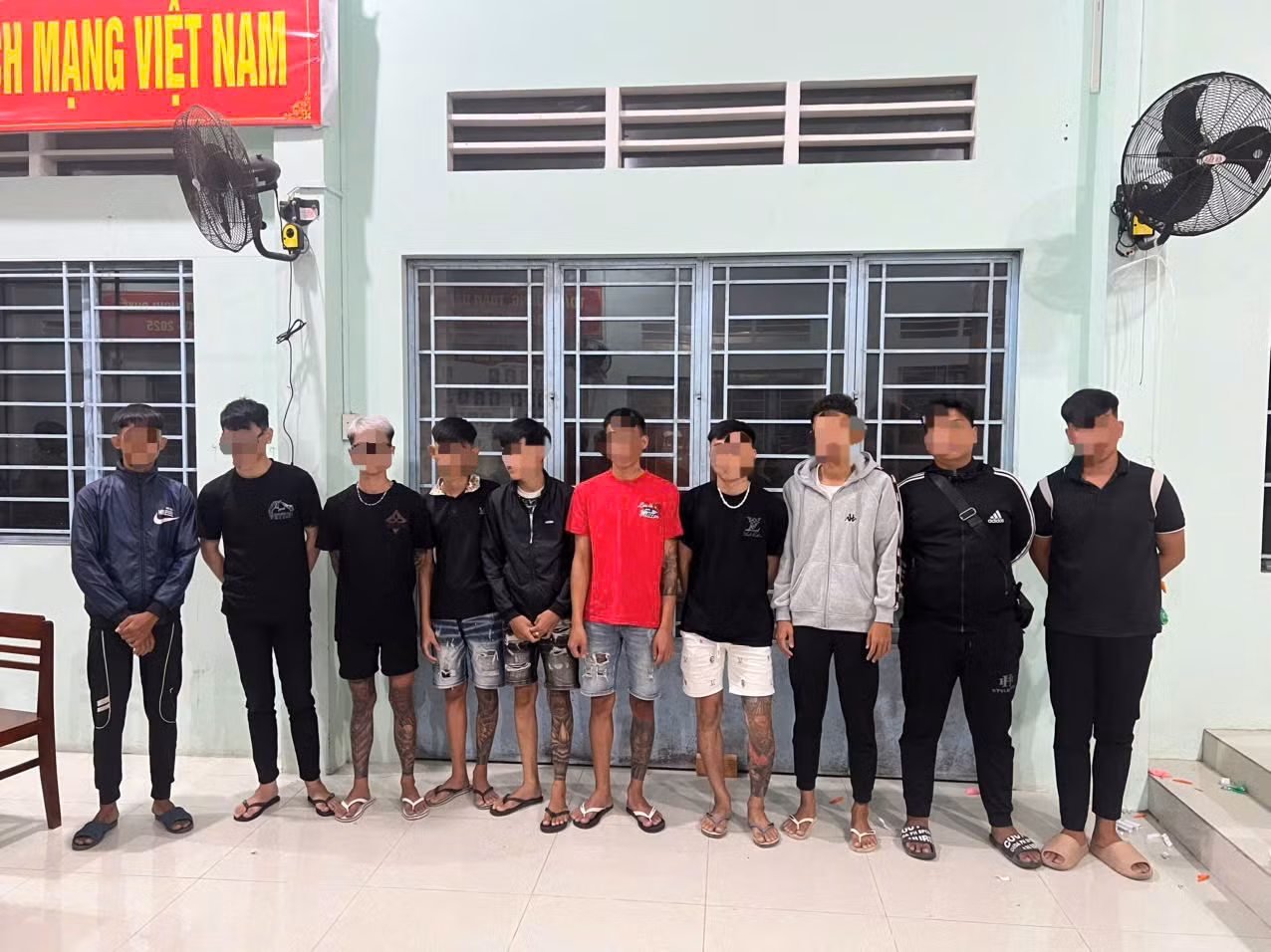 Công an vùng sông nước Tây Nam bộ phòng ngừa, trấn áp tội phạm ngay từ địa bàn cơ sở -0