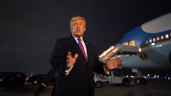 Tổng thống Trump nêu giải pháp khơi thông eo biển Hormuz