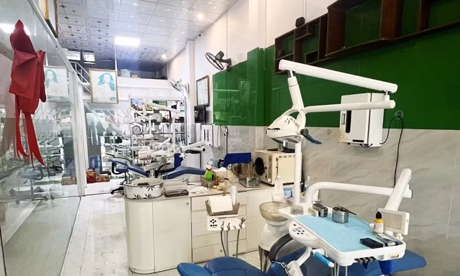 Siết chặt quản lý y tế tư nhân, hàng loạt phòng khám “lòi” sai phạm -0