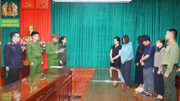 Làm giả tài liệu để trục lợi chính sách mua nhà ở xã hội