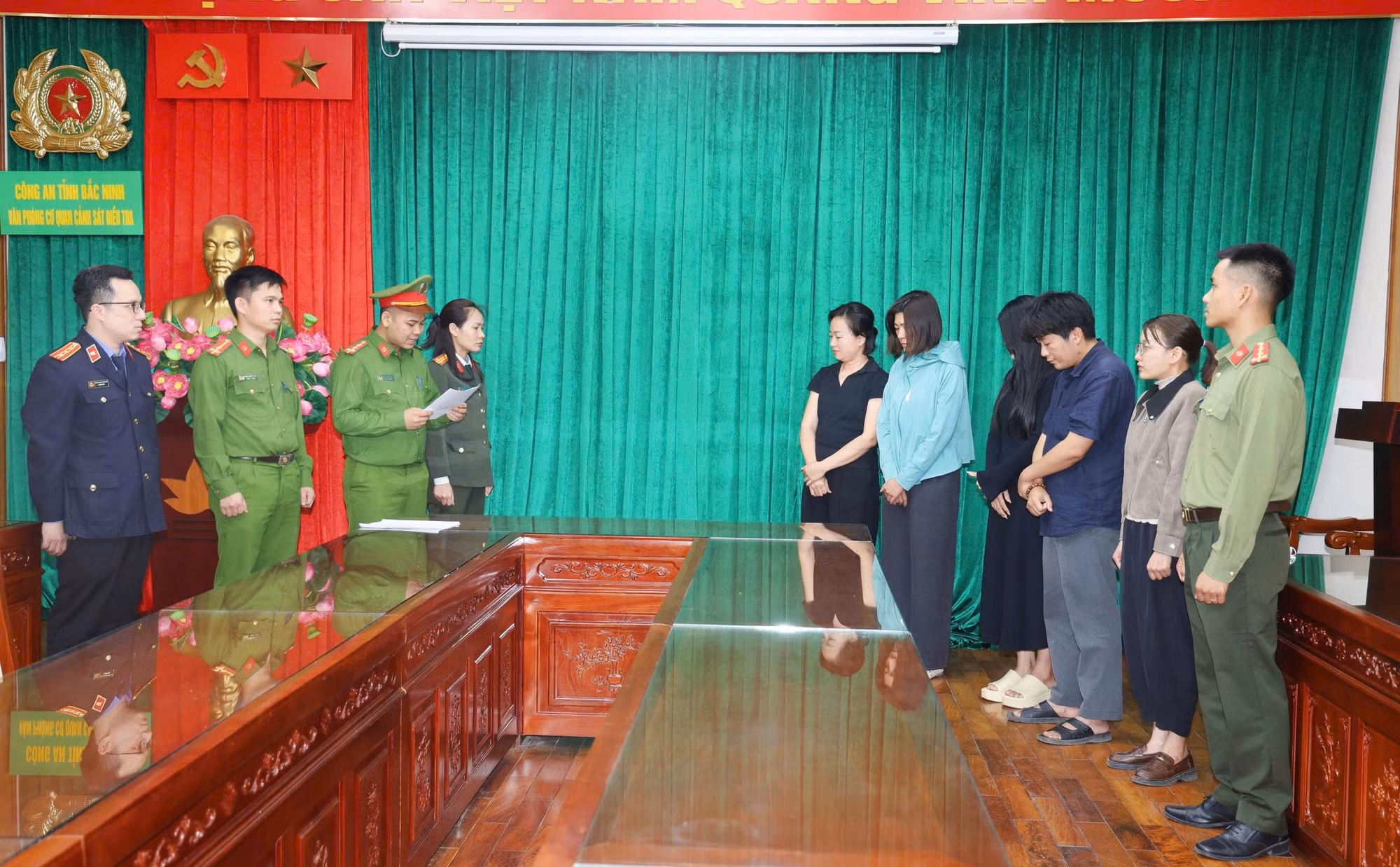Bắc Ninh: Khởi tố nhóm đối tượng làm giả tài liệu để trục lợi chính sách mua nhà ở xã hội -0