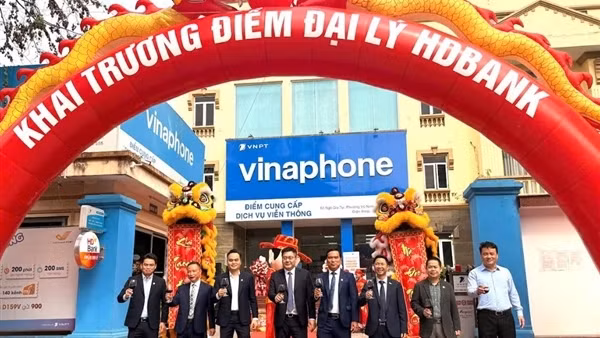 HDBank đưa dịch vụ ngân hàng đến gần người dân qua hệ thống điểm giao dịch VNPT