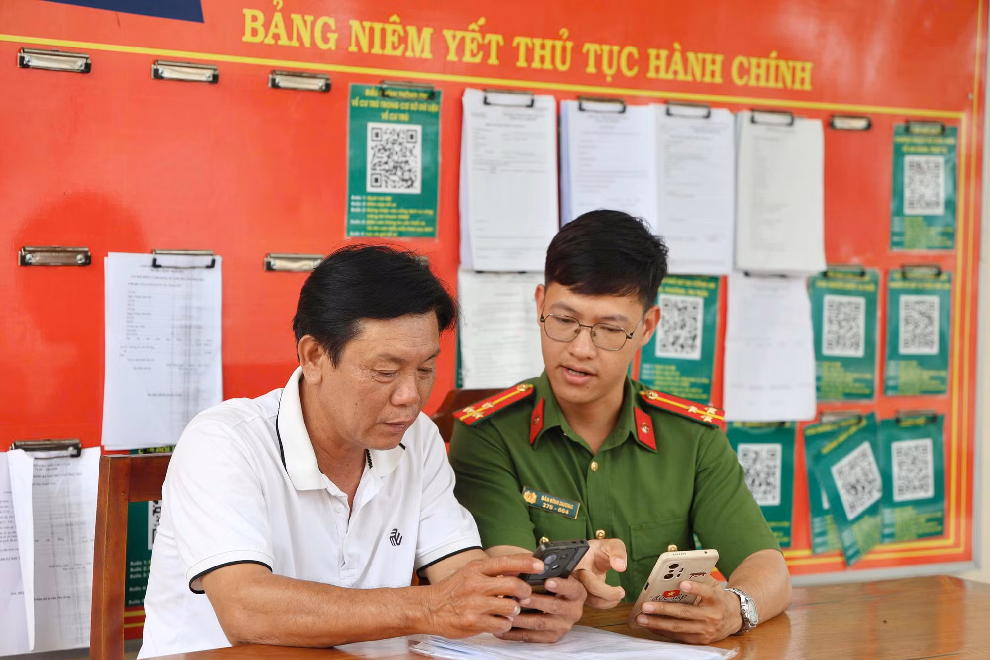 Công an tỉnh Khánh Hòa tăng cường gần dân, hiểu dân, giúp dân -0