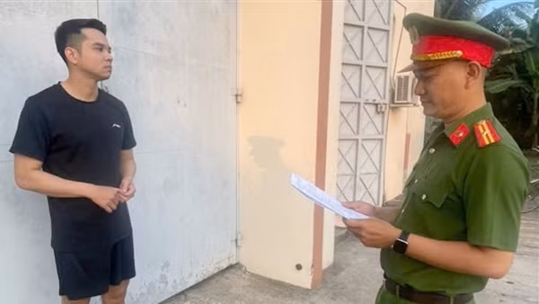 Vĩnh Long: Bắt bị can có lệnh truy nã đặc biệt về hành vi giết người