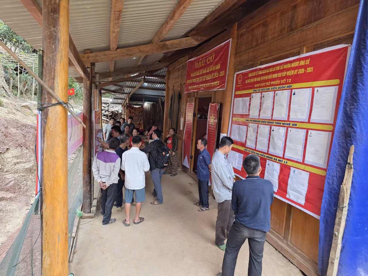 Các xã biên giới rẻo cao Nghệ An sẵn sàng cho ngày bầu cử sớm -0