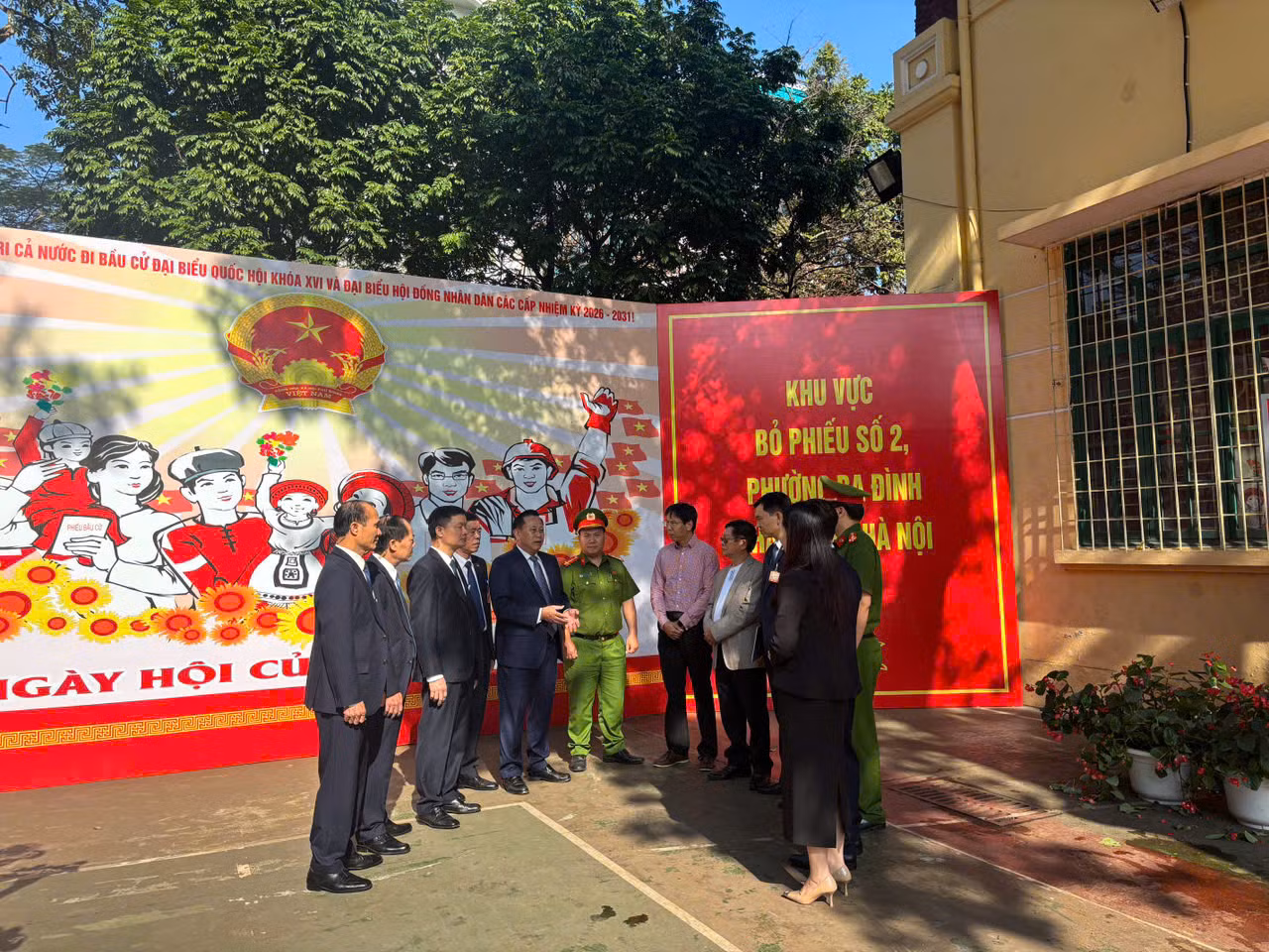Chủ động thế trận bảo vệ nhiều lớp, bảo đảm tuyệt đối an ninh, an toàn cuộc bầu cử -0