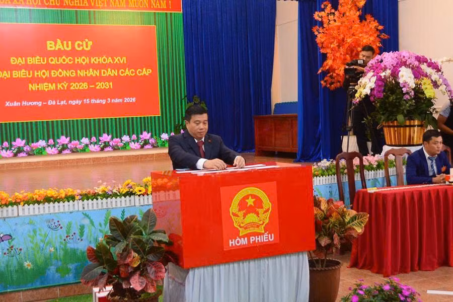 Đồng bào các dân tộc ở Tây Nguyên hân hoan đi bầu cử -0