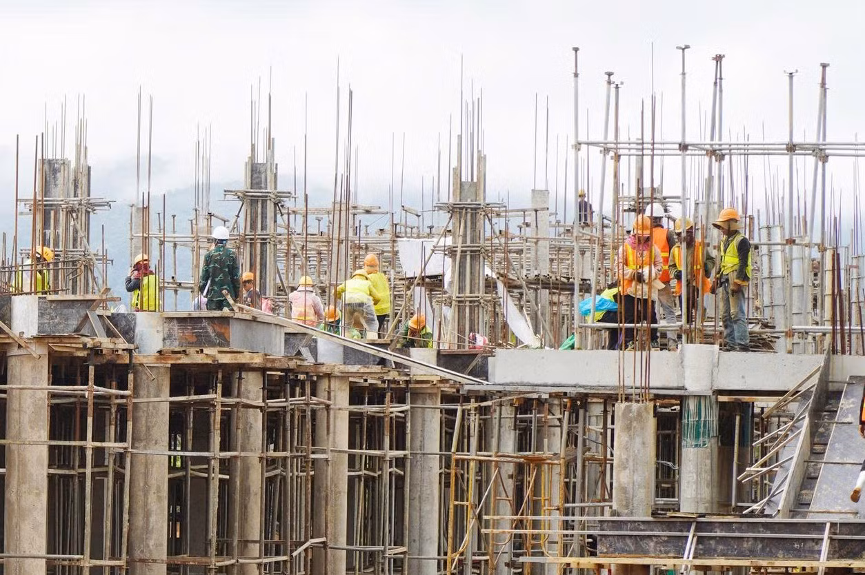 Tháo gỡ khó khăn, đẩy nhanh tiến độ xây dựng các trường phổ thông nội trú liên cấp tại các xã biên giới ở Huế -0