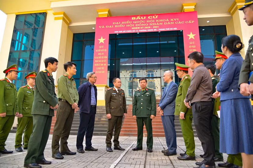 Công an Hà Nội bảo vệ tuyệt đối an ninh, an toàn cuộc bầu cử -0
