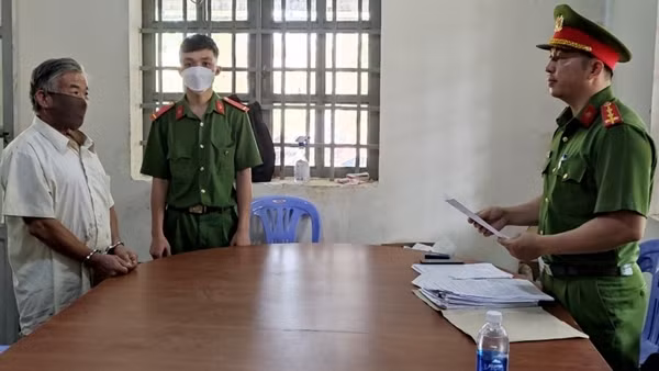 Bé gái 14 tuổi mang bầu, "thủ phạm" là bạn của bà ngoại ảnh 2