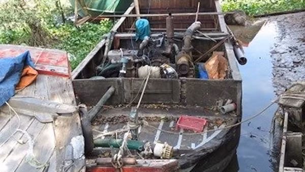 Tập kích các đối tượng khai thác khoáng sản trái phép lúc 0 giờ ảnh 4