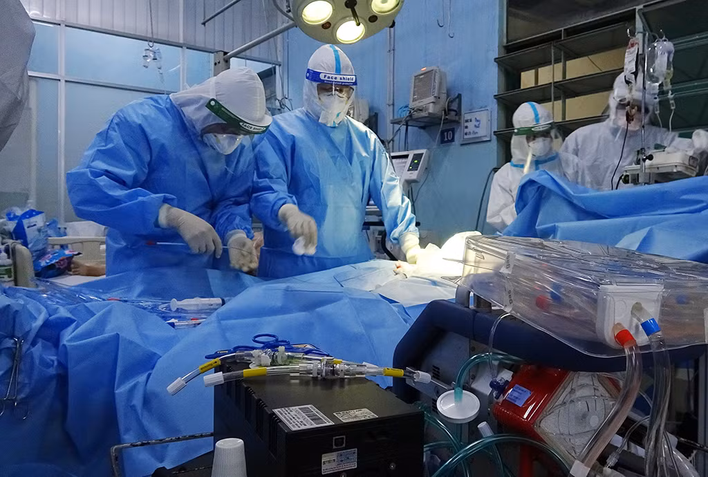 ecmo 2.jpg -0