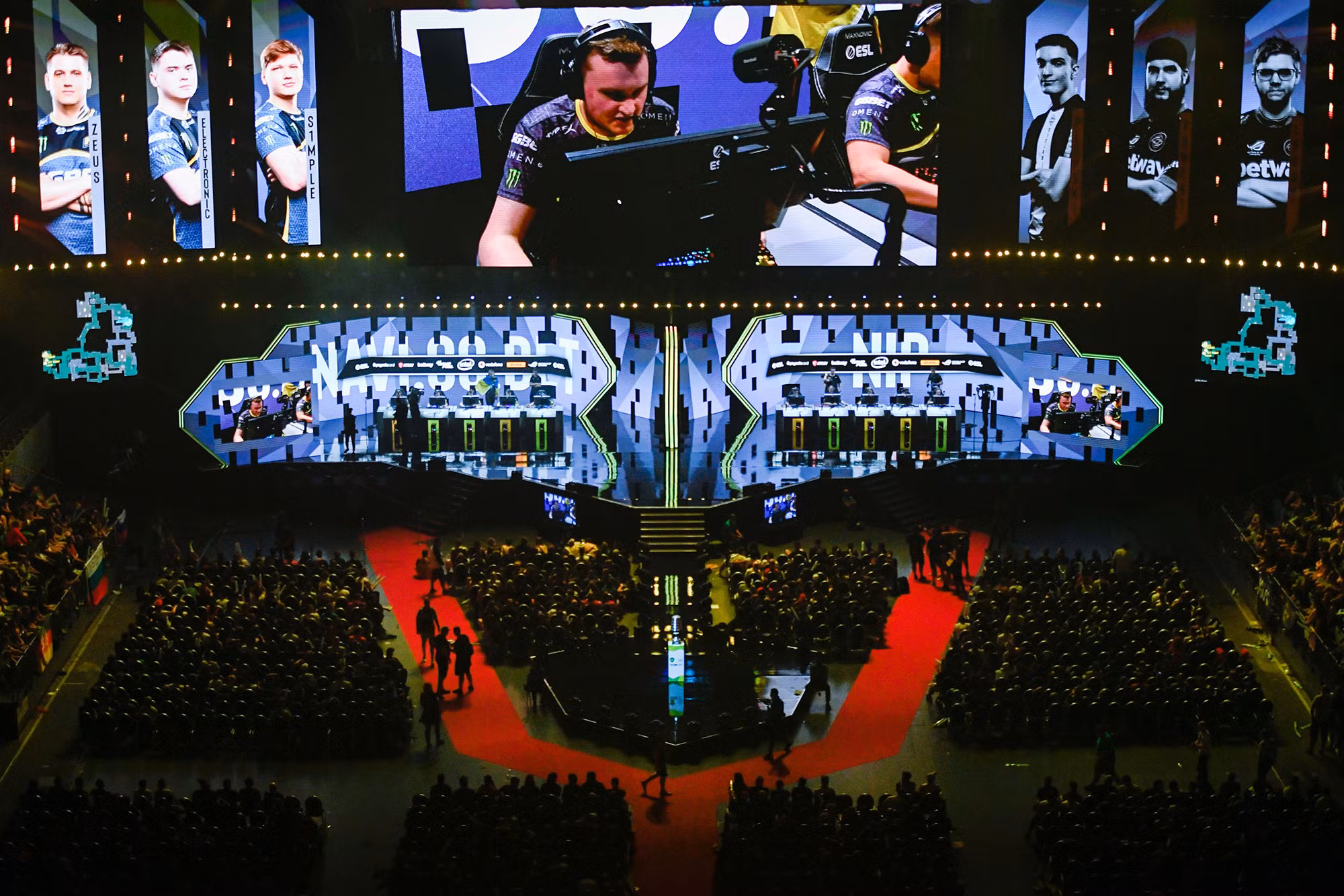 Mặt trái đầy cay đắng của E-Sport -0