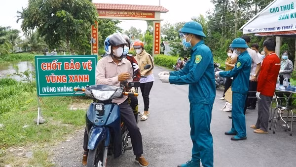 Hậu Giang yêu cầu người tiêm đủ 2 mũi vaccine mới được tập thể dục ngoài trời ảnh 3
