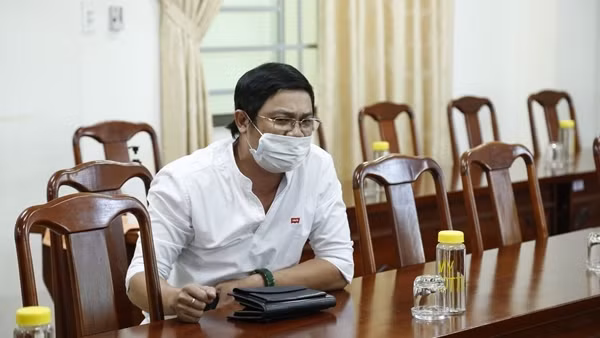 Vì sao không khởi tố vụ bà Nguyễn Phương Hằng tố cáo ông Võ Hoàng Yên? ảnh 2