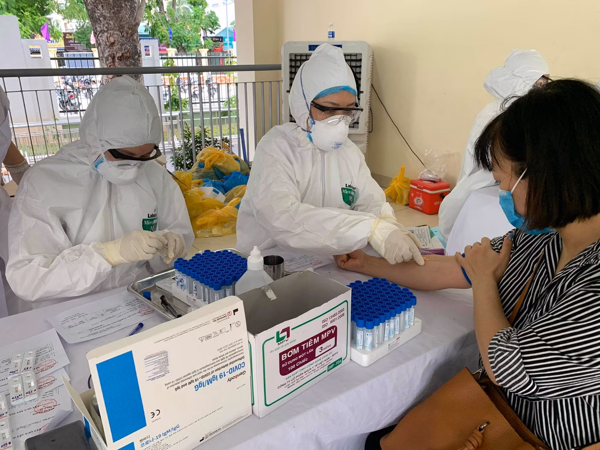 Hà Nội thêm 286 ca mắc COVID-19, ổ dịch Phú Đô thêm 16 F0 -0