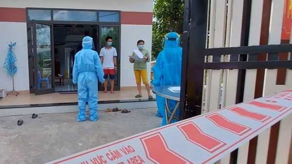 Đà Nẵng chỉ đạo dừng việc lấy rào sắt vây nhà có F1 ảnh 3