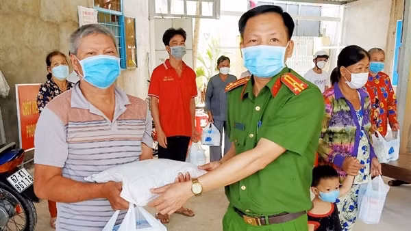 Trung đoàn CSCĐ Tây Nam Bộ phát động thi đua đặc biệt ảnh 7