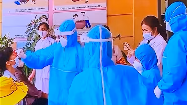 Hà Nội: Trường học ở các huyện, thị xã sẵn sàng đón học sinh lớp 9 trở lại học trực tiếp ảnh 2
