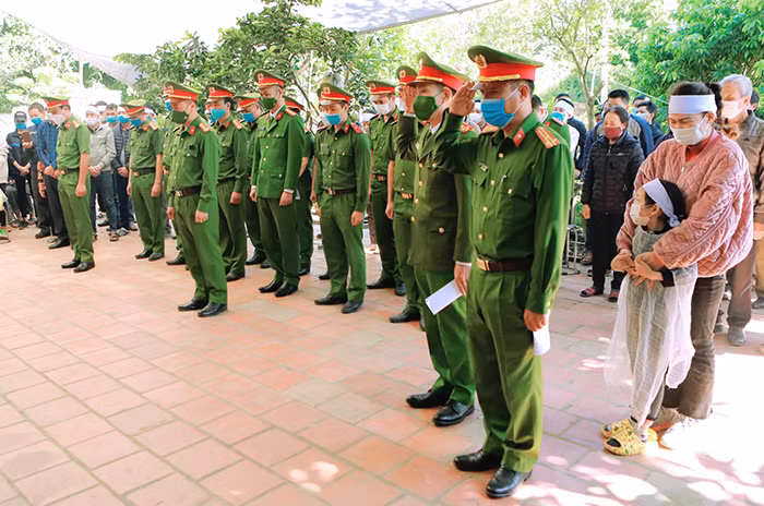 Tiếc thương người cán bộ hy sinh khi làm nhiệm vụ -0