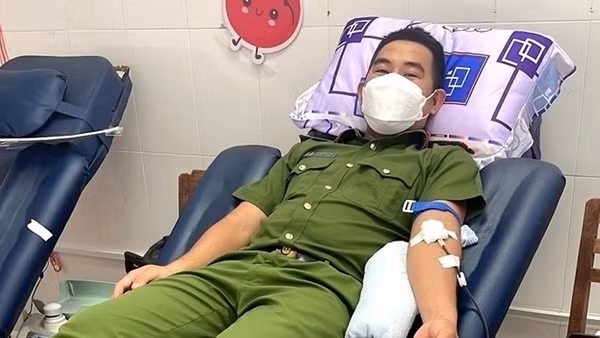 Thượng úy Công an hơn 40 lần hiến máu tình nguyện ảnh 2