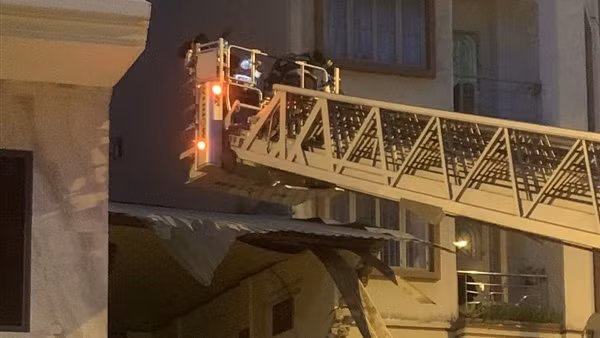 Sập tường trong lúc tháo dỡ nhà cũ, 2 người thương vong ảnh 6