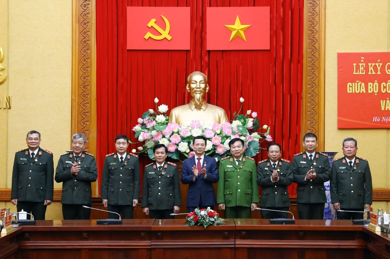 Bộ Công an - Bộ Thông tin và Truyền thông tăng cường phối hợp bảo vệ An ninh Quốc gia -0