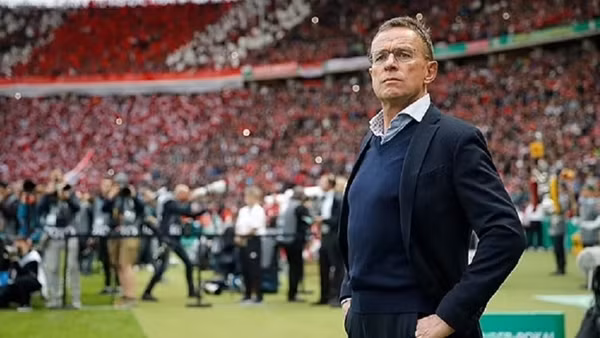 Man Utd thoát thua nhờ "siêu dự bị" ảnh 11