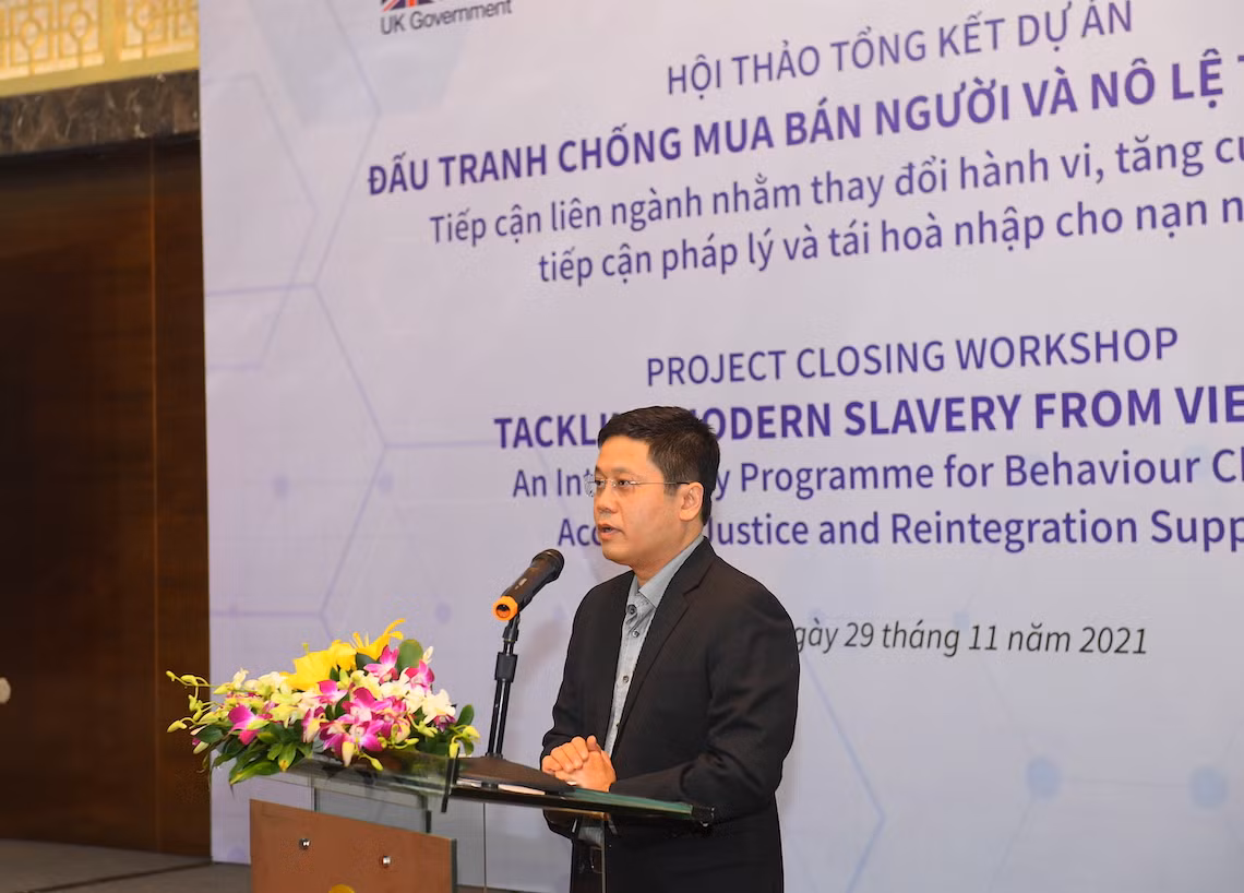 Đấu tranh chống mua bán người và nô lệ thời hiện đại -0