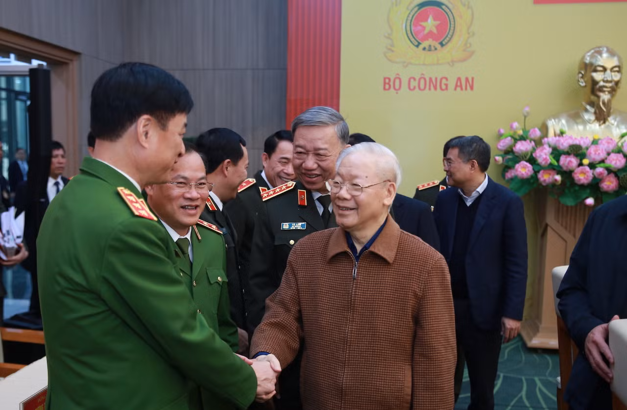 Tổng Bí thư: Năm 2023 lực lượng CAND rất vất vả, song rất vinh dự, tự hào -1