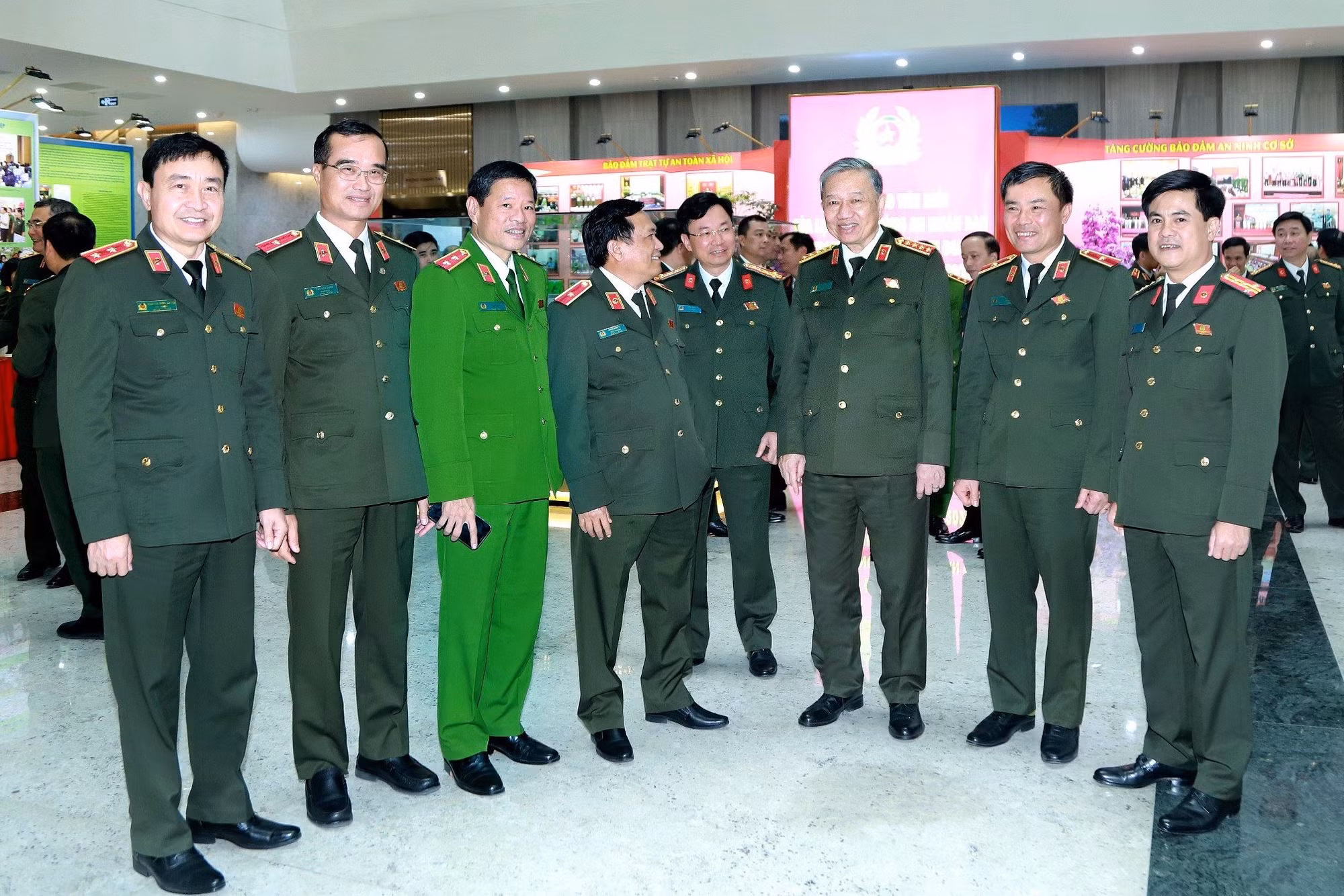 Thảo luận giải pháp nâng cao hiệu quả các mặt công tác Công an -0