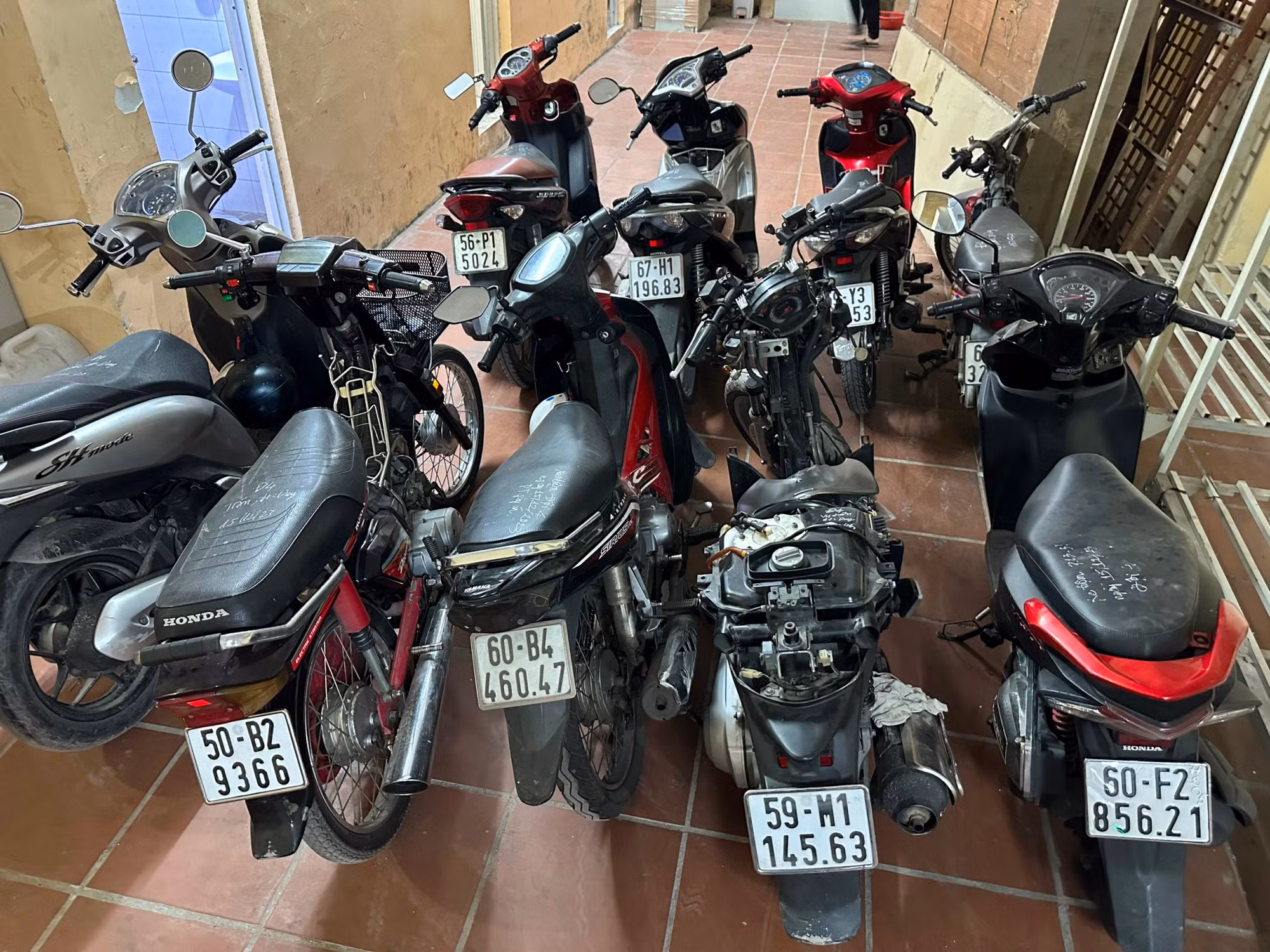 Triệt phá nhóm đối tượng gây ra hàng loạt vụ trộm cắp xe máy -0