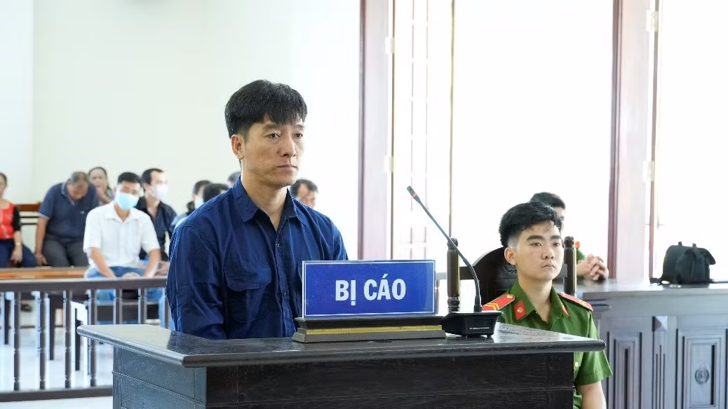 bị cáo nguyễn hữu toàn..jpg -0