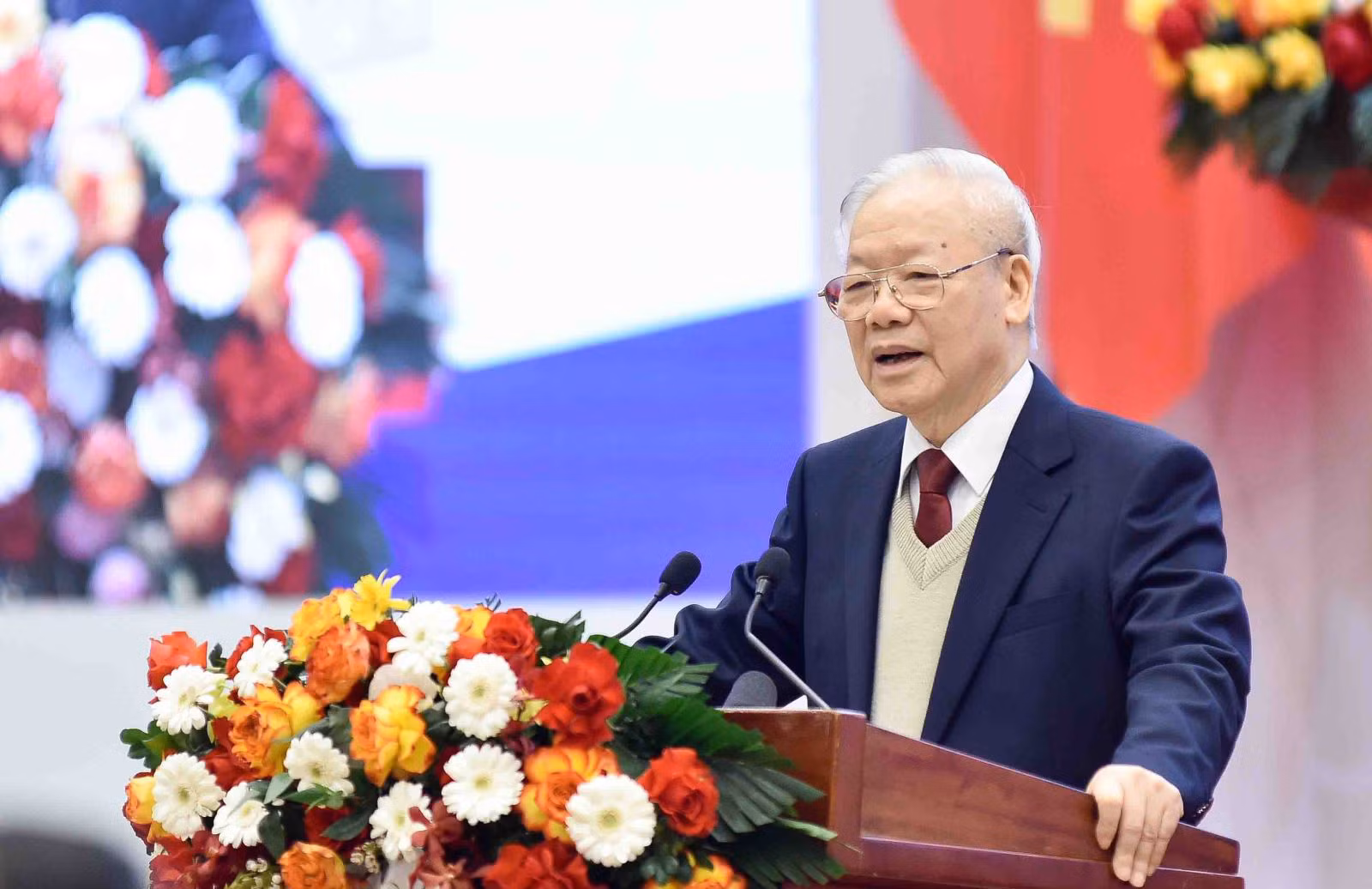 Tiếp tục đổi mới, xây dựng và phát triển nền đối ngoại, ngoại giao Việt Nam hiện đại, vững mạnh toàn diện, mang đậm bản sắc 