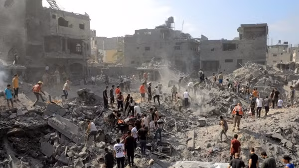Trại tị nạn ở Gaza hứng bão hỏa lực trong đêm Giáng sinh, 70 người thiệt mạng