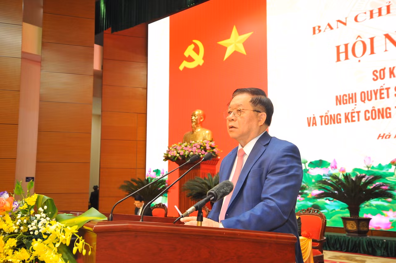 Tạo sức mạnh tổng hợp mang tính thế trận lòng dân trong bảo vệ nền tảng tư tưởng của Đảng -0